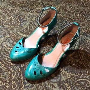 Mix Mooz Cherub Pumps